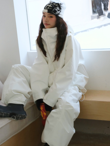 Hellystudio All-white 3L Snow Jacket - Unisex