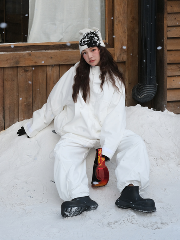 Hellystudio All-white 3L Snow Jacket - Unisex