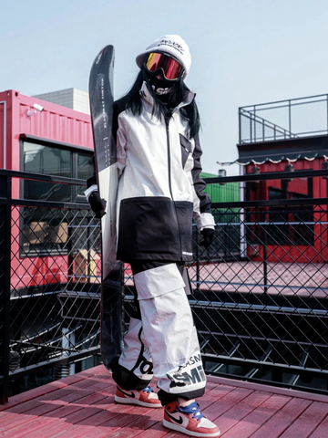 Tolasmik Wild Baggy Snowboard Jacket - Unisex